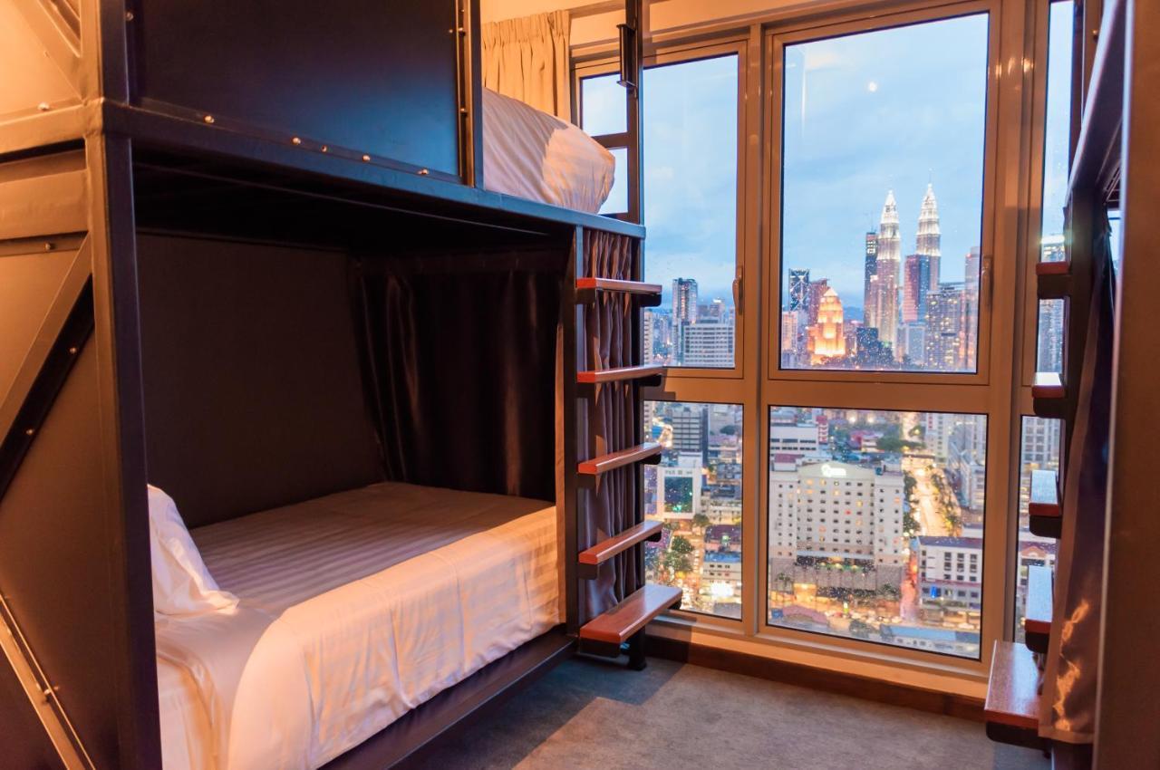 Hôtel Tuxedo Kl No.1 Rooftop Pool W Skyscraper Views à Kuala Lumpur Extérieur photo