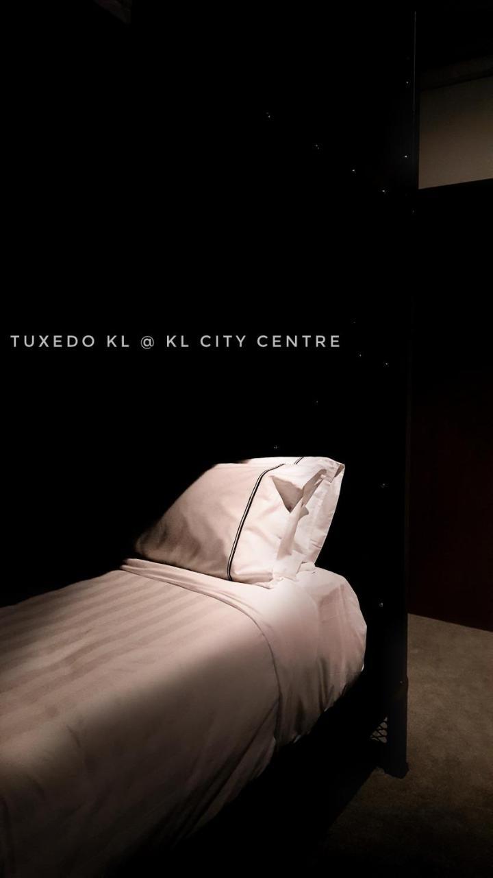 Hôtel Tuxedo Kl No.1 Rooftop Pool W Skyscraper Views à Kuala Lumpur Extérieur photo